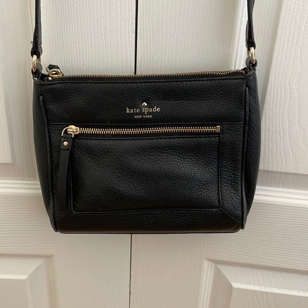 Black Kate spade purse